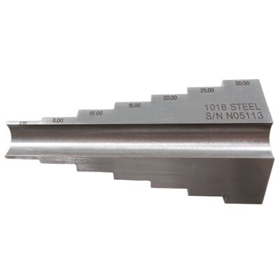 1018 Acciaio 7 Step Pipe Calibrazione Blocco con 2,5-5-10-15-20-25-30mm Spessore per Ultrasuoni